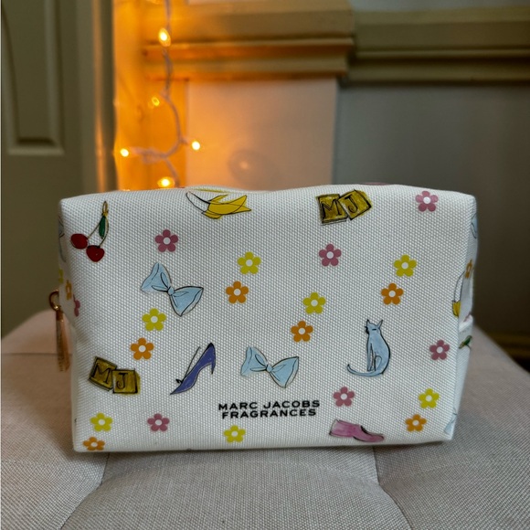 Marc Jacobs Set - Picture 11 of 13